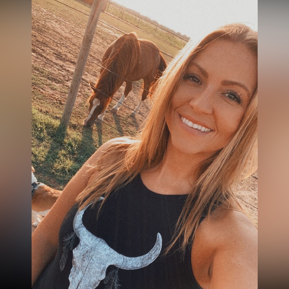 Meet your Posher, Dawn